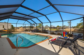 New Listing - Gulf Access heated pool home with boat lift - Villa Jen